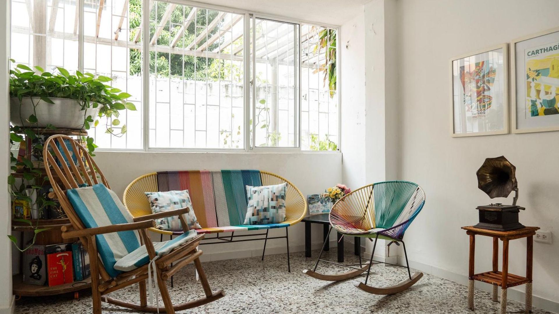 Mango Biche - House