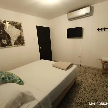 Mango Biche - House Bed & Breakfast