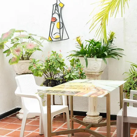 Mango Biche - House