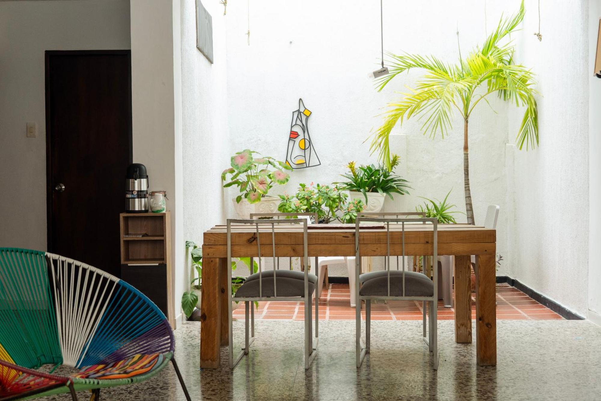 Mango Biche - House Bed & Breakfast